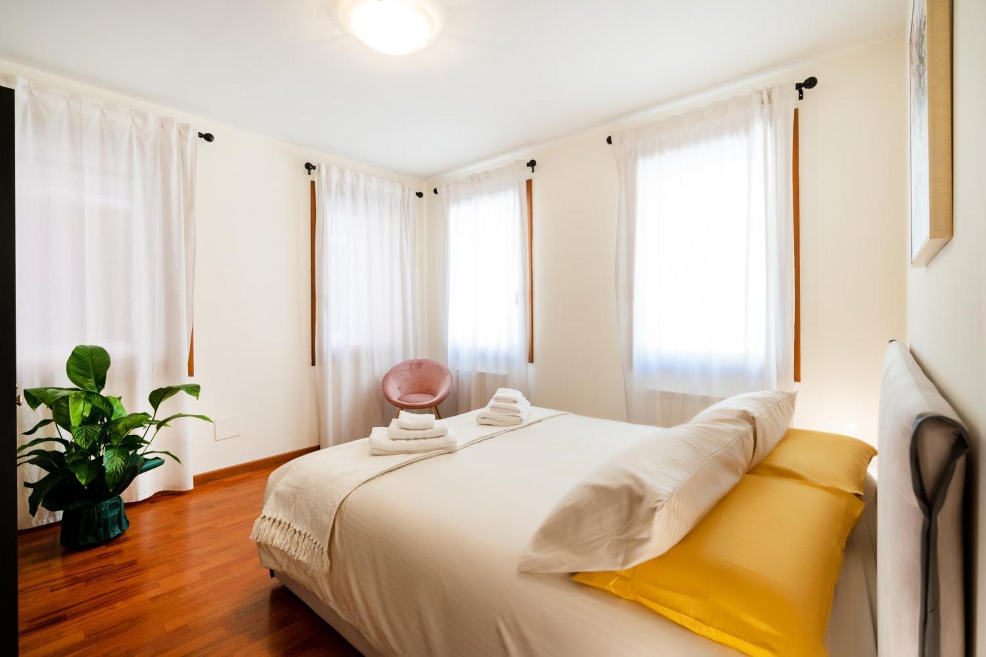 Elegante E Luminoso, Spazio Esterno Privato Veneza Exterior foto