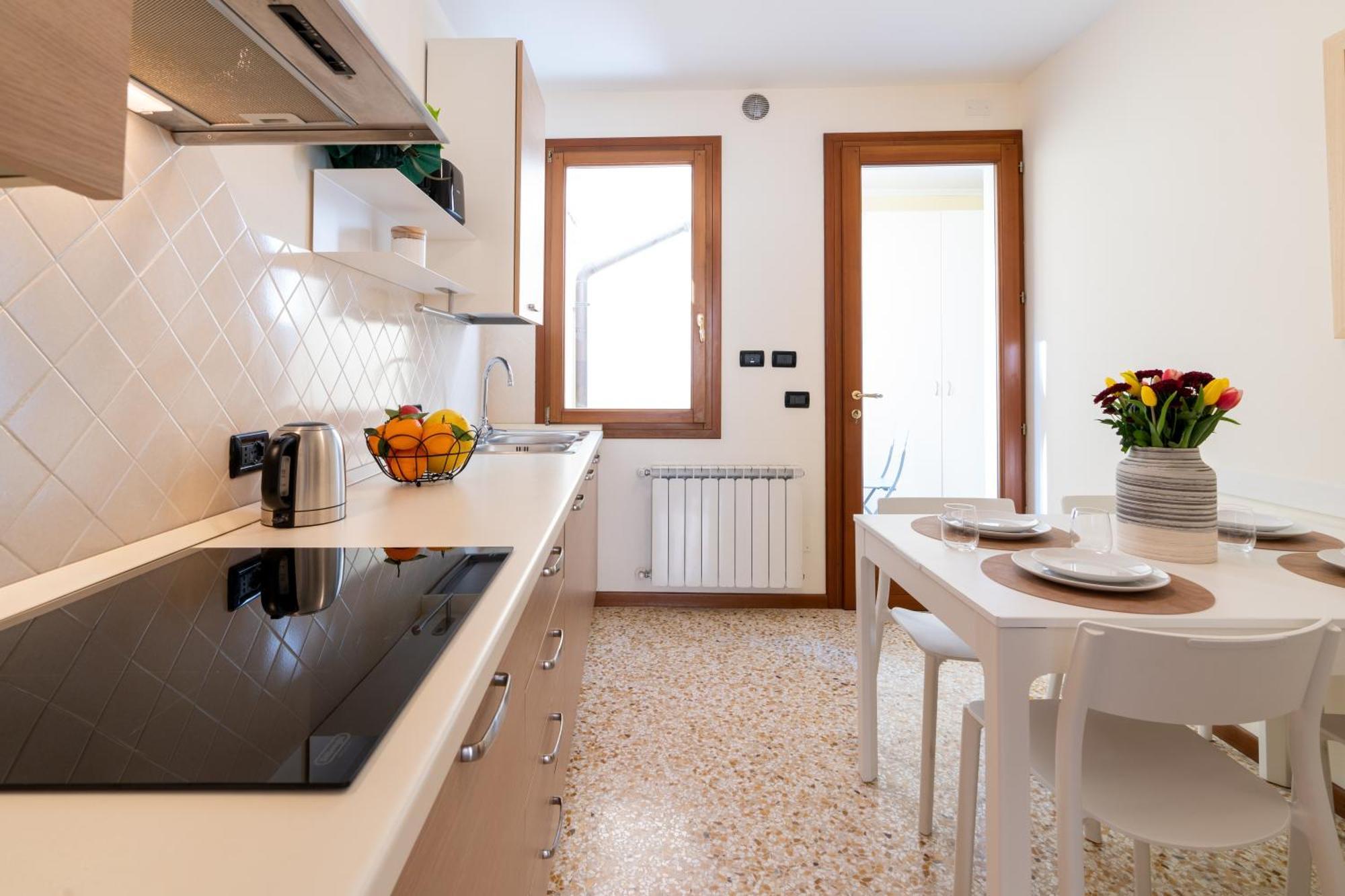 Elegante E Luminoso, Spazio Esterno Privato Veneza Exterior foto