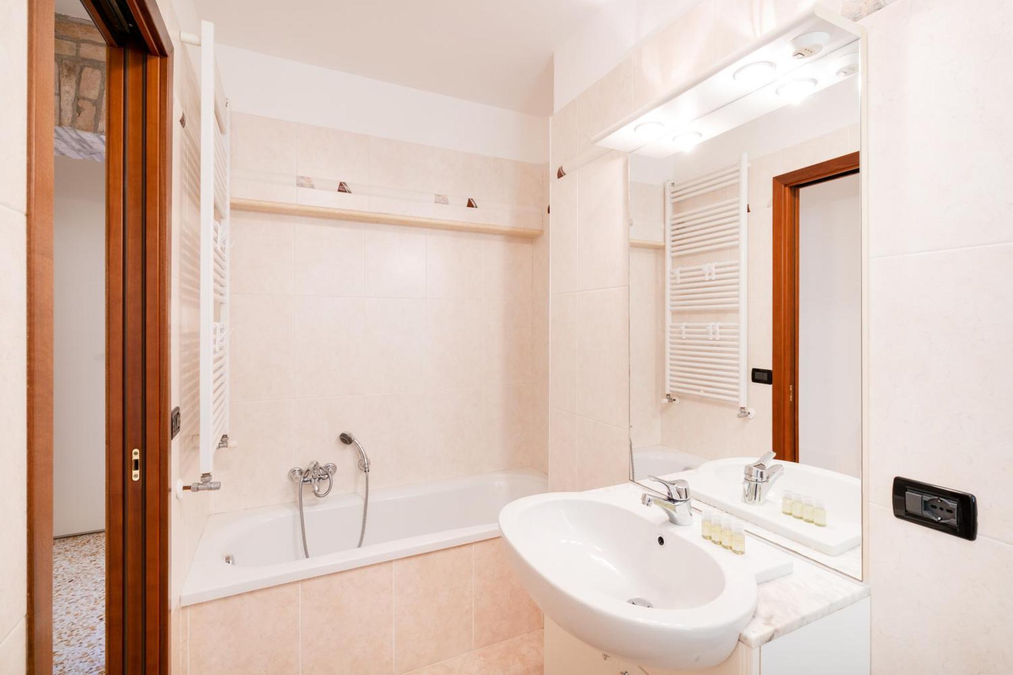 Elegante E Luminoso, Spazio Esterno Privato Veneza Exterior foto